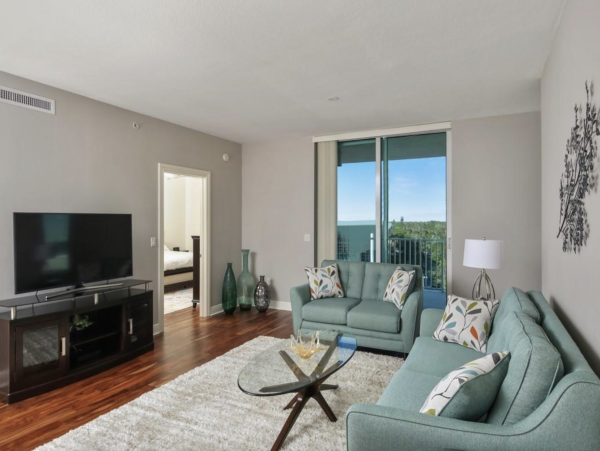 Downtown Sarasota Vacation Rentals Luxury Condo with Skyline Views